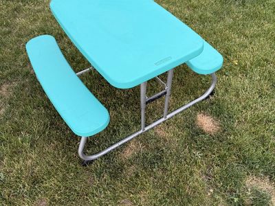 Lifetime Table. FOLDABLE
