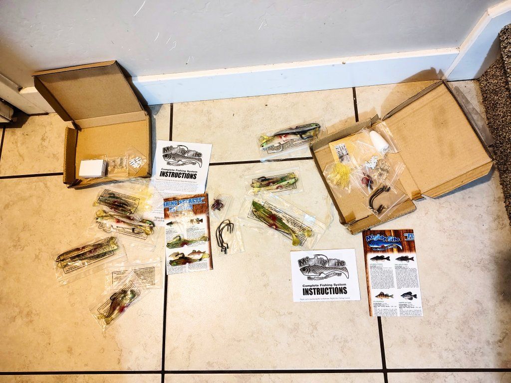 Mighty bite complete fishing system lures and hooks