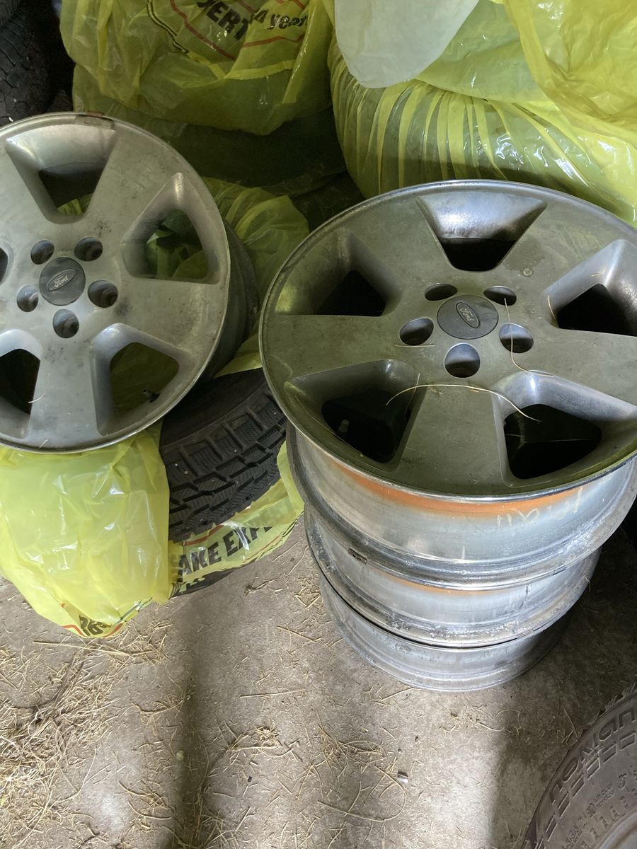 Stock Ford Wheels