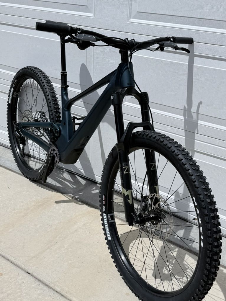 2025 Scott Genius 930 Medium (new)