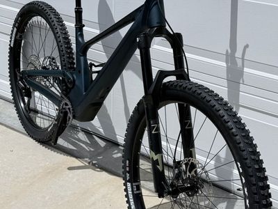 2025 Scott Genius 930 Medium (new)