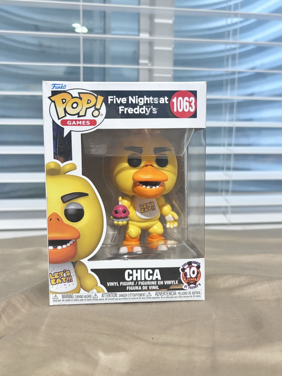 FNAF Chica vinyl figure