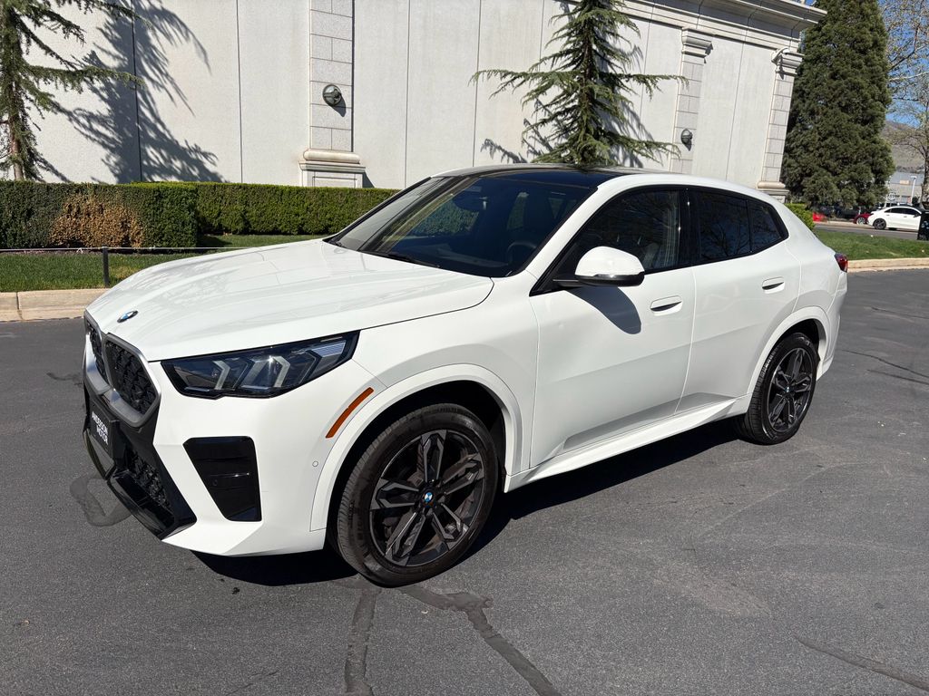 2025 BMW X2 xDrive28i