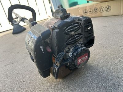 Toro trimmer
