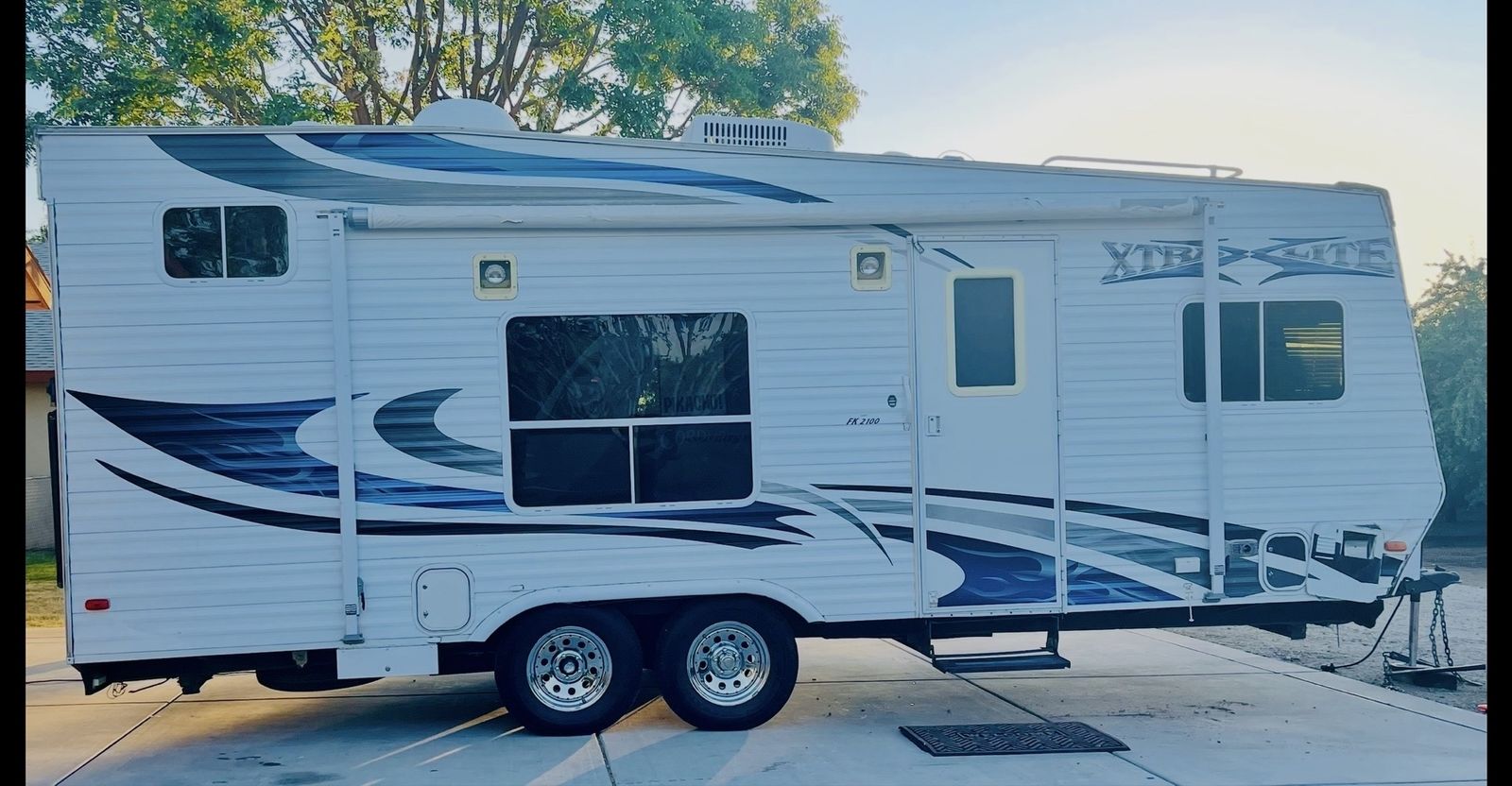 28’ Toy Hauler trade for road bike