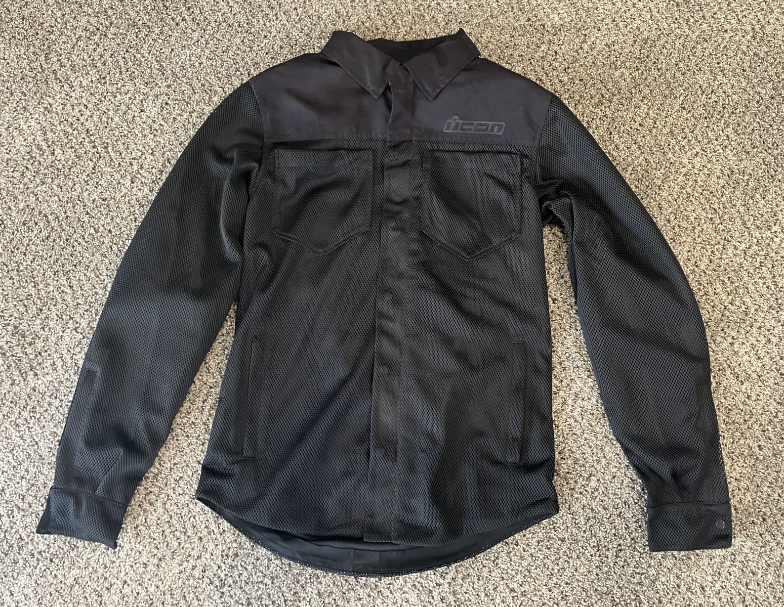 ICON Upstate Mesh CE jacket w/D30 pads. Men's S. Never worn