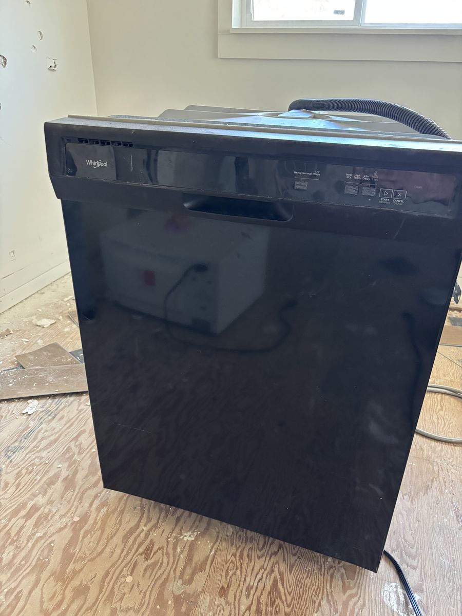 Whirlpool Dishwasher- Works Great