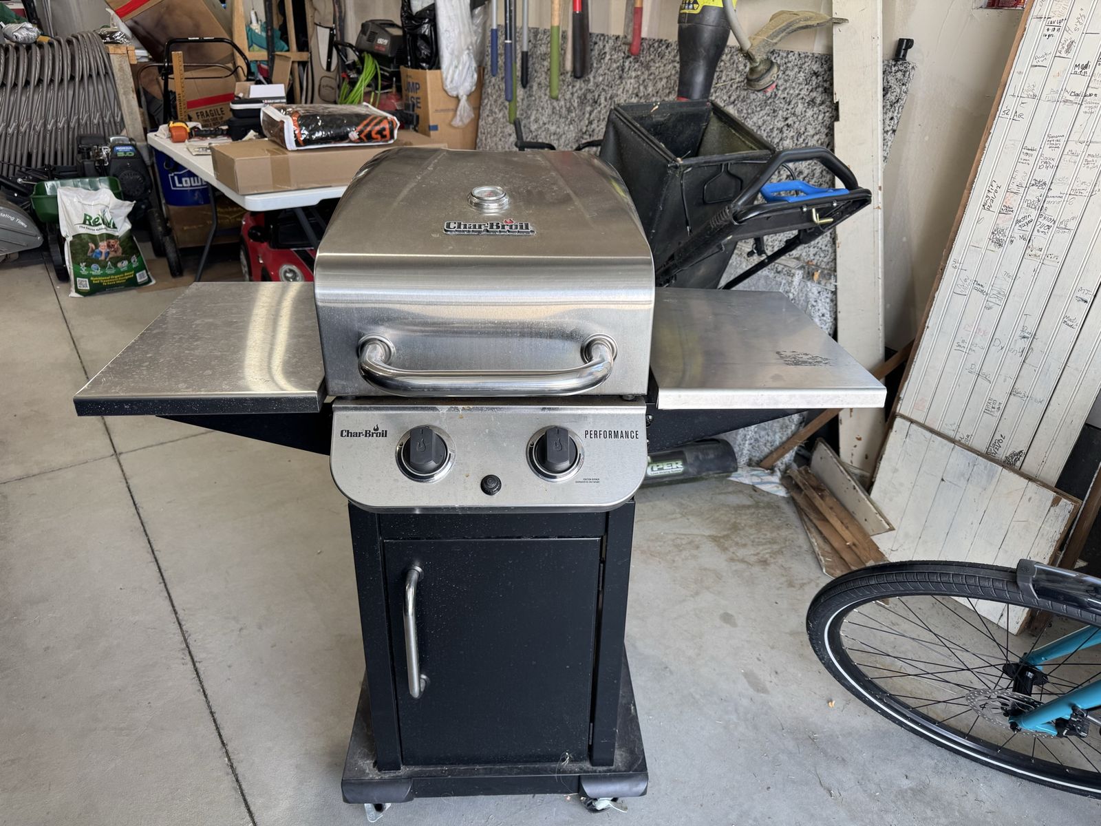 Char Broil 2 burner grill
