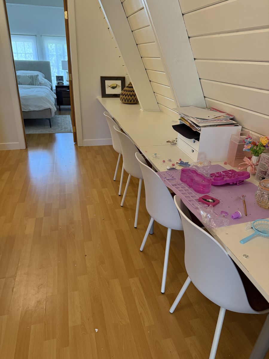 FREE - Set of 4 modern chairs