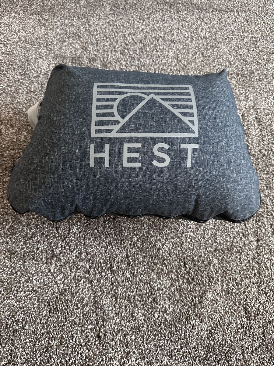 HEST Camp Pillow Packable -- Medium