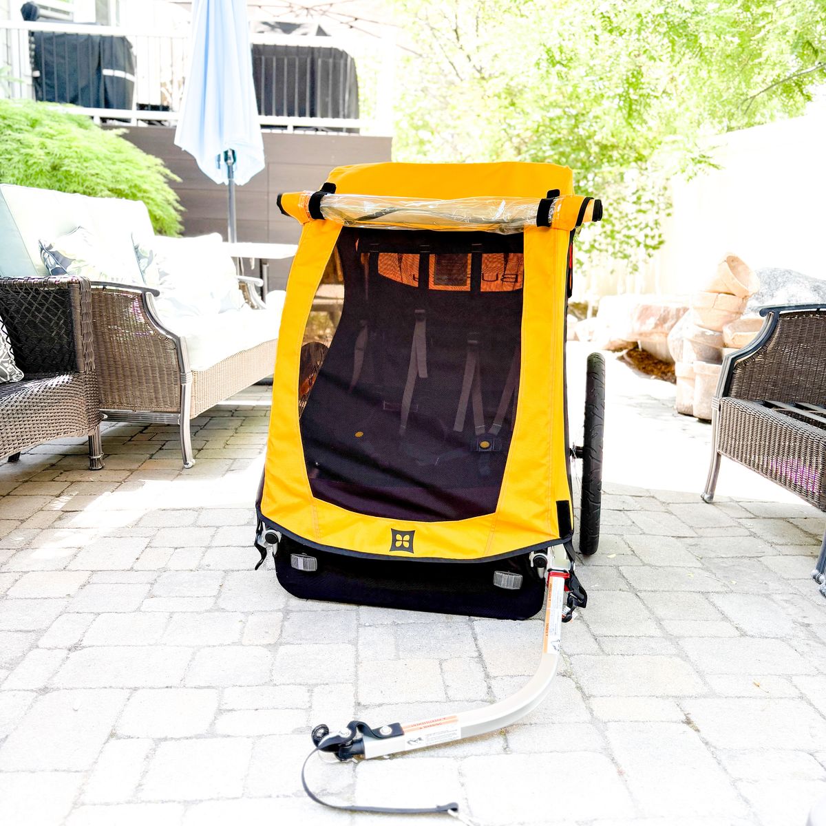 MINT Burley Bee Double Bike Trailer Very CLEAN