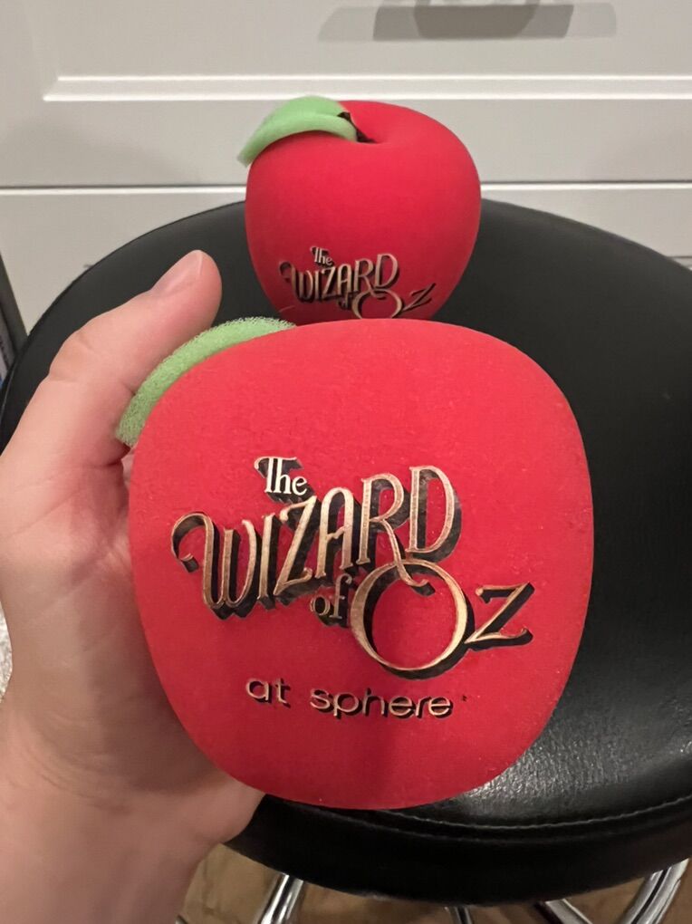 2 Sphere Wizard of Oz Falling Apple Prop