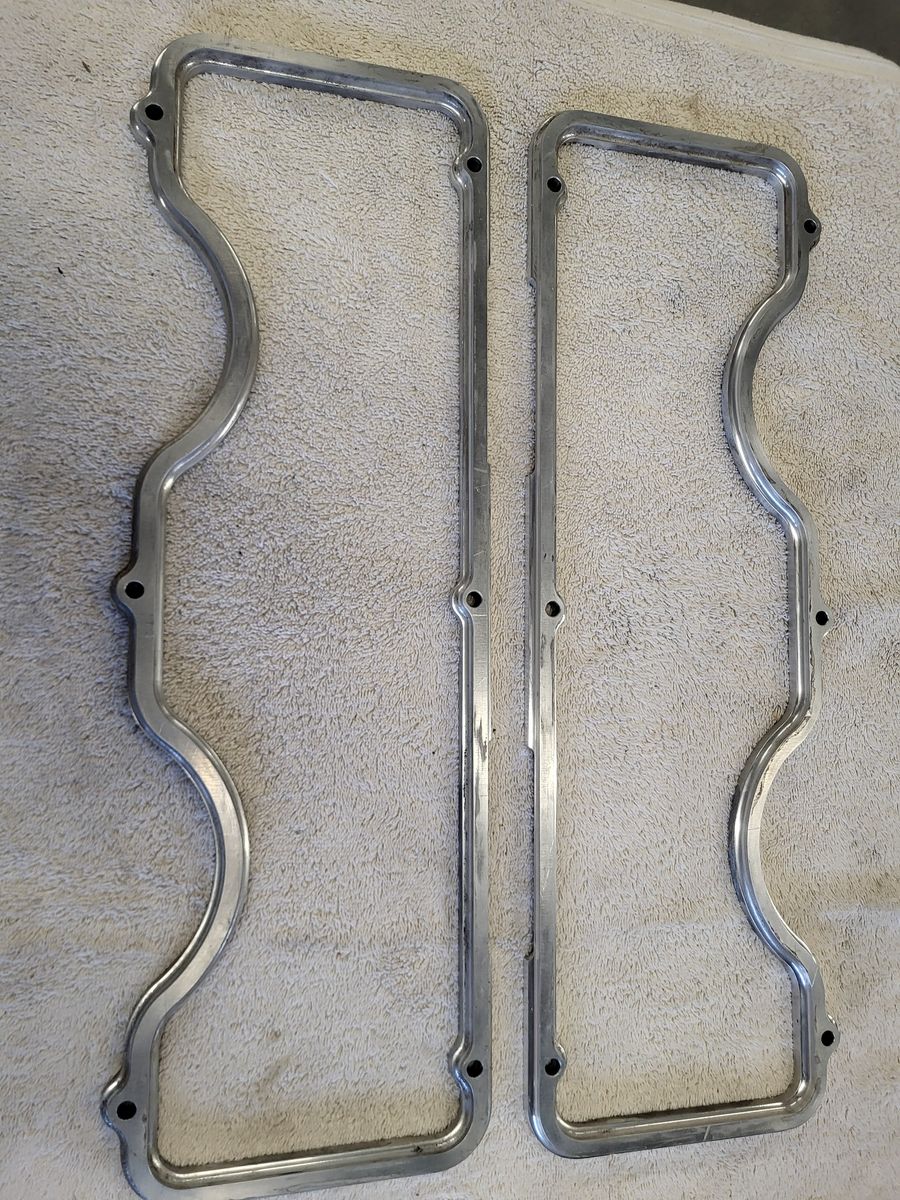 CNC billet 348/409 valve cover spacers