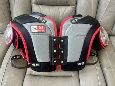 TAG XL Football Shoulder Pads Youth 19-20