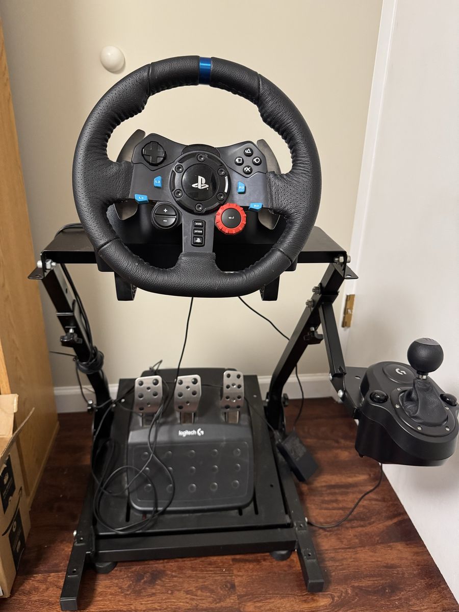 Main image 6