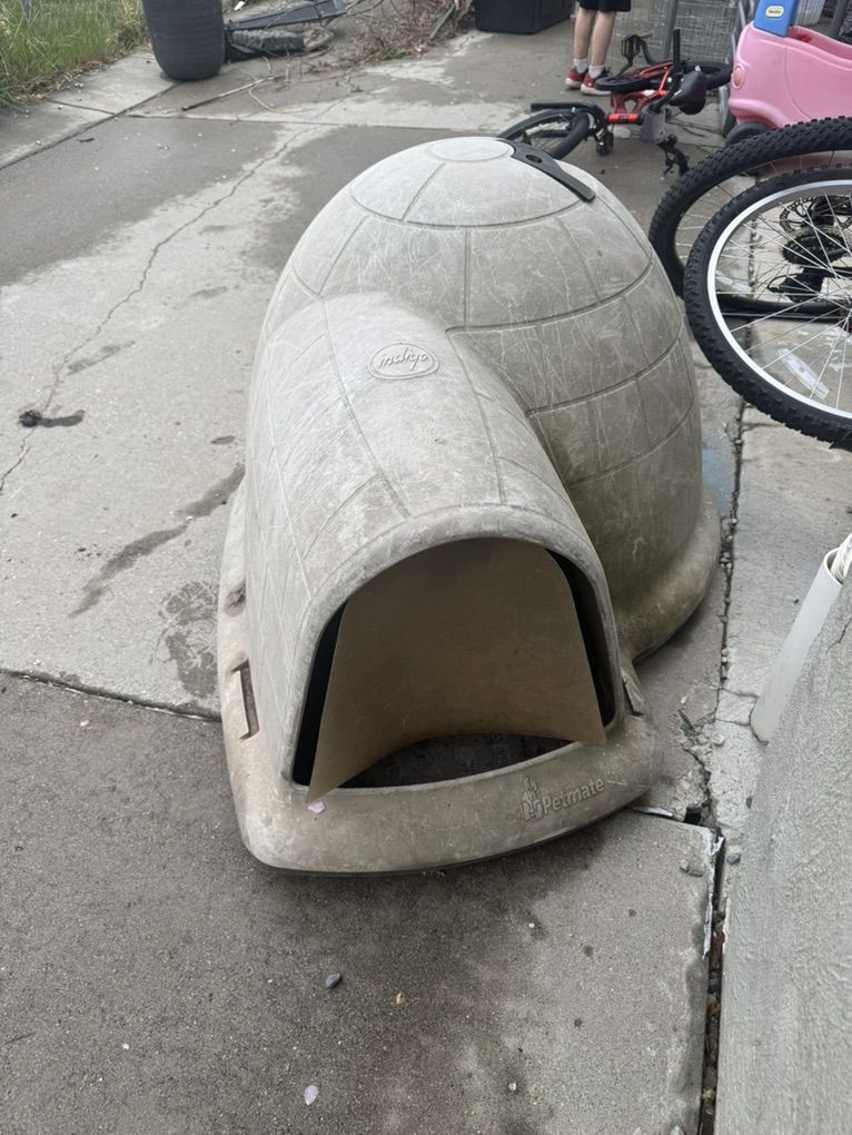 Indigo Petmate Dog House