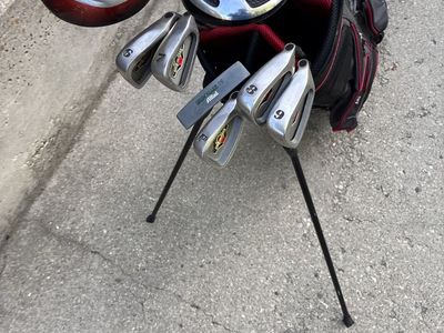 Men’s golf clubs set for sale