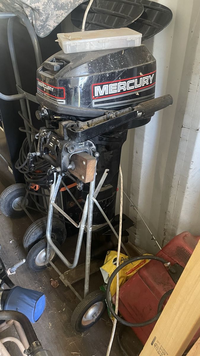 5hp 2-stroke mercury boat motor
