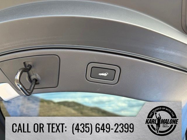 Main image 30