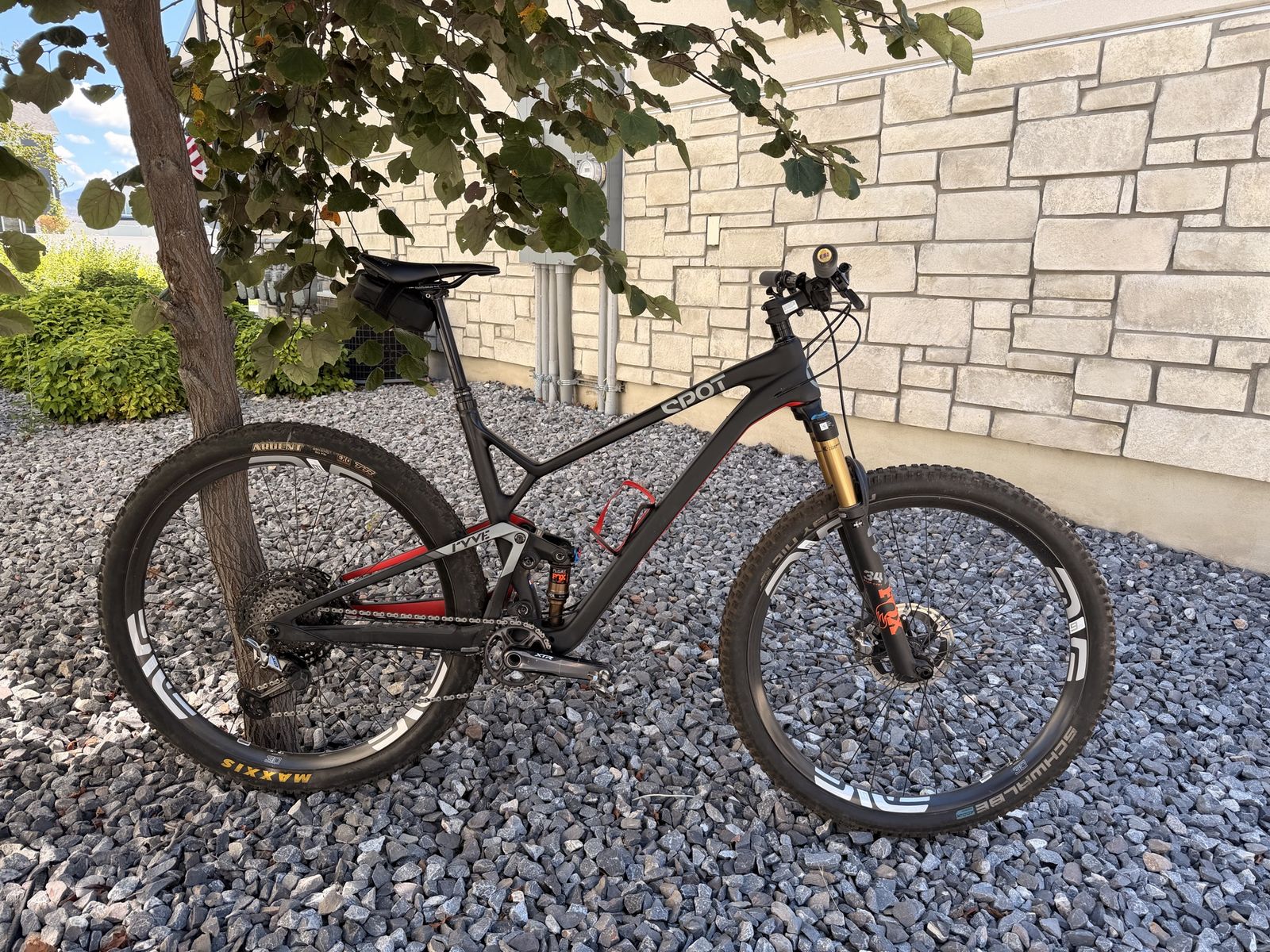 2022 Spot Ryve 115 6-Star XTR – Carbon / ENVE Wheels / XTR