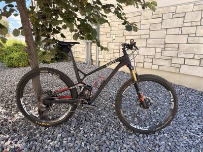 2022 Spot Ryve 115 6-Star XTR – Carbon / ENVE Wheels / XTR