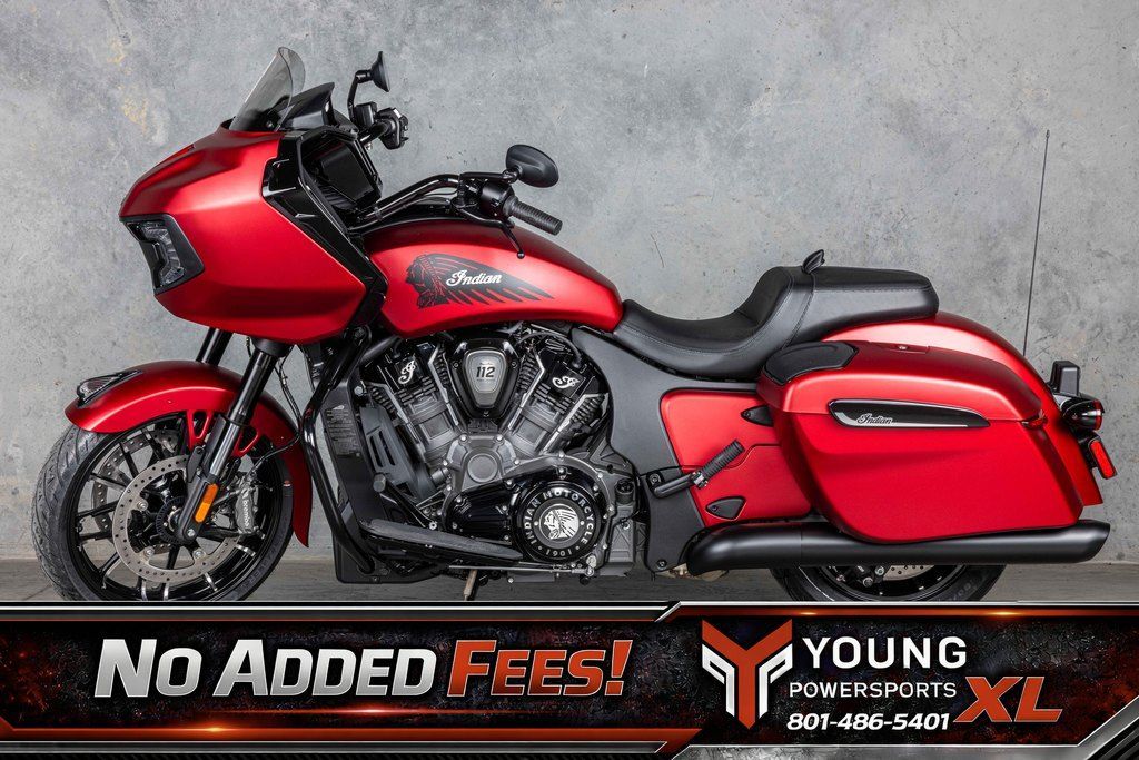 2026 Indian Motorcycle® Challenger® Dark Horse® 112 w/PowerBand Audio Sunset Red Smoke