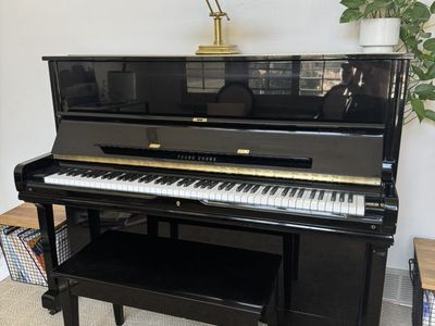 Young Chang U121 Piano