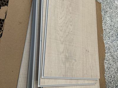 12 planks of NuCore Vinyl Plank Flooring *new. FREE (9”x60”)