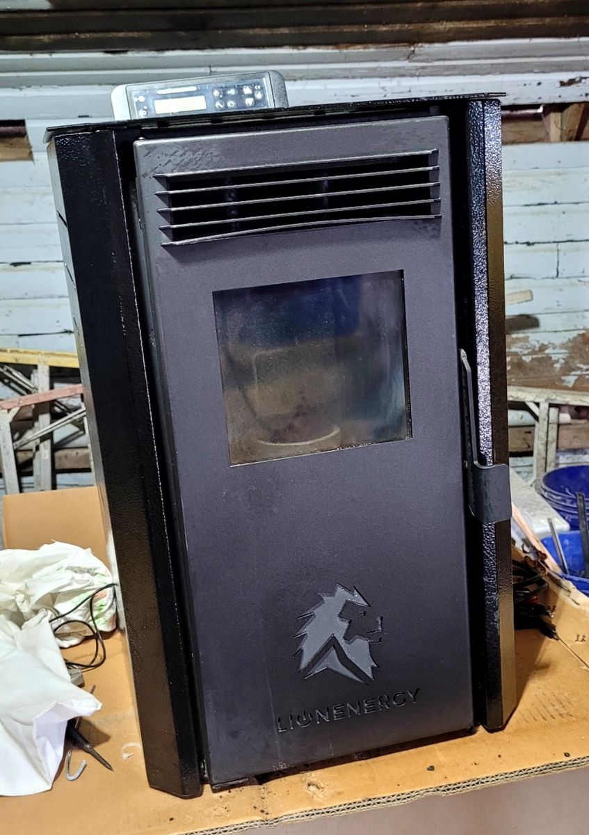 Lion Energy pellet stove/heater