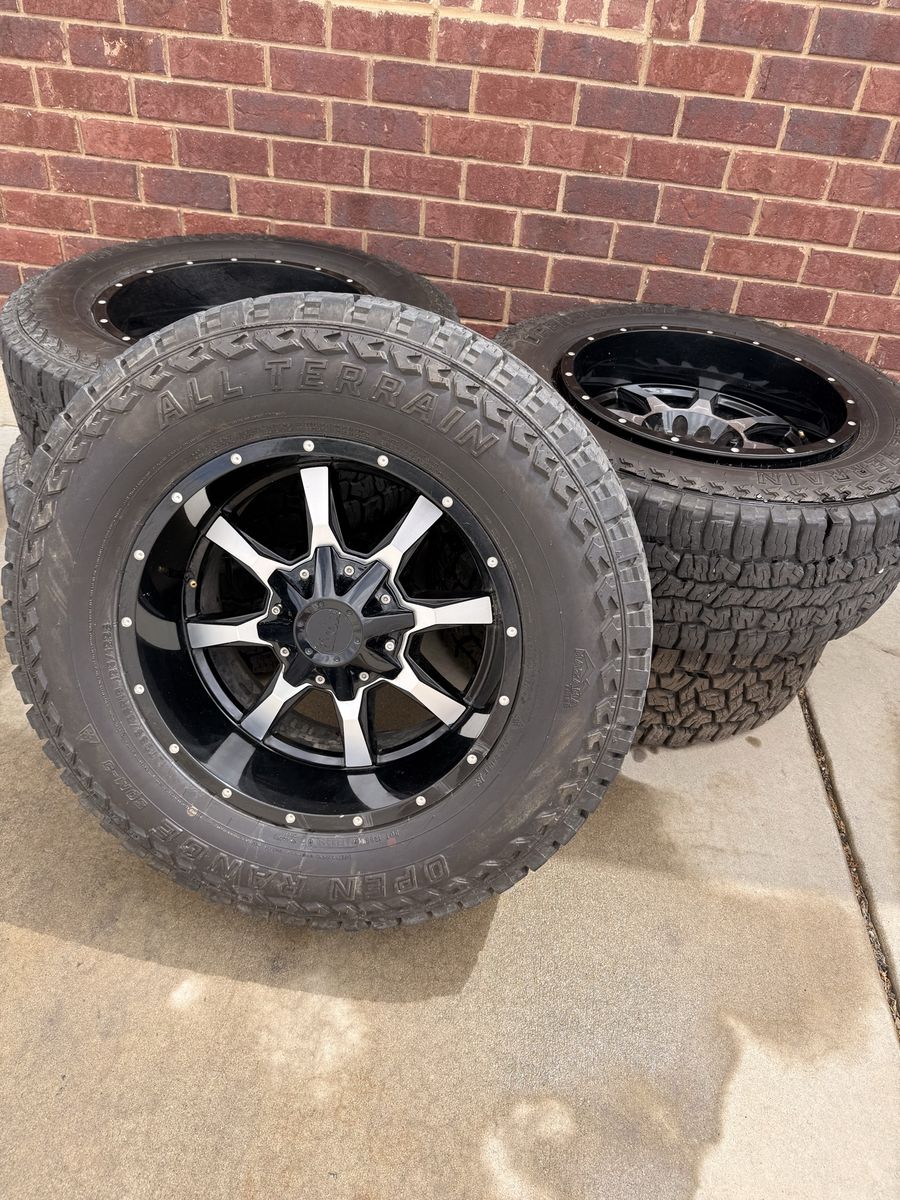 Open Range tires and Moto Metal wheels