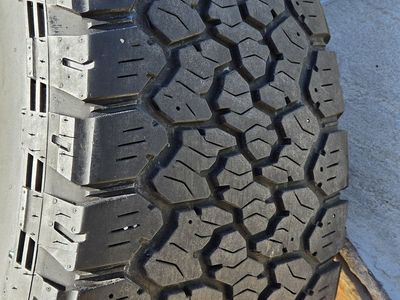 Set of 4 General All Terrain Tires 275/55/20