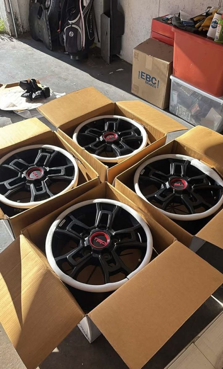 BBS forged Trd tundra/lx570/landcruiser wheels