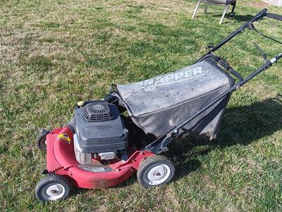 Commercial Snapper HiVac Mower 6 speed Rear Wheel Drive 179cc OHV
