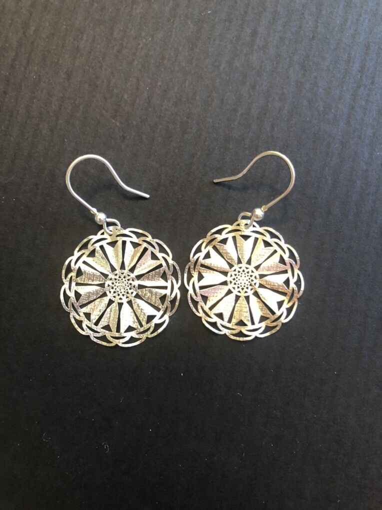 Delicate Textured Filigree Sterling Silver Earring