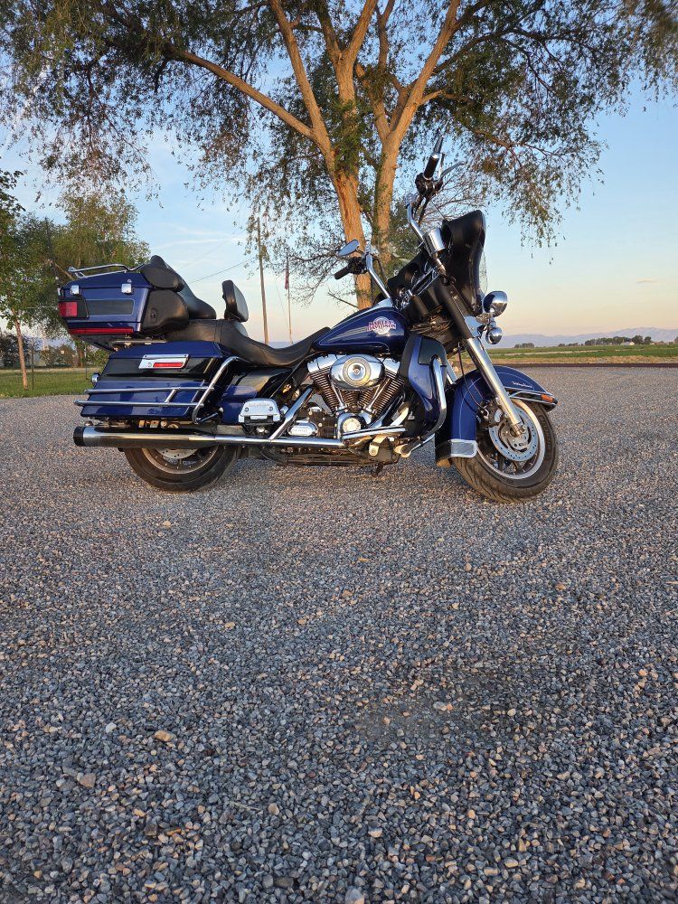 Harley-Davidson Electra Glide Ultra Classic Touring Motorcycle