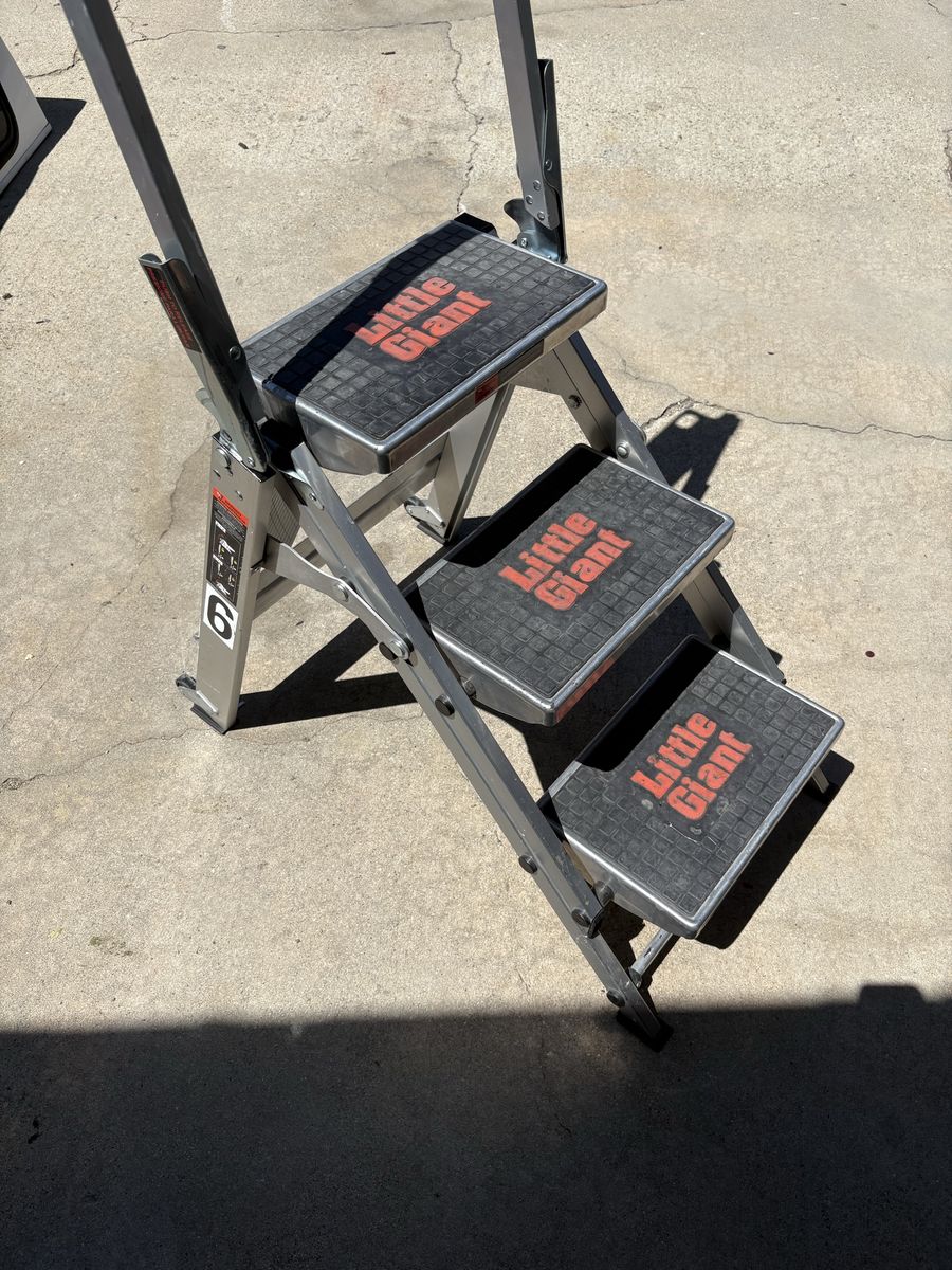 Little Giant Safety Step 3-Step Aluminum Folding Ladder Stool 300 lbs Capacity