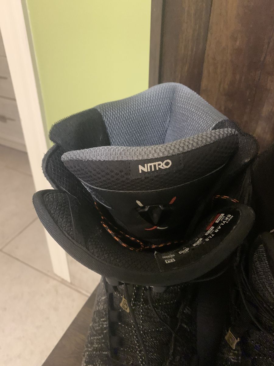 New Nitro Snowboard Boots size 10