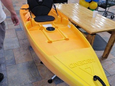 Ascend 9R Sport sit on top Kayak *New*