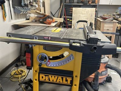Dewalt 1.75 Horsepower Tablesaw