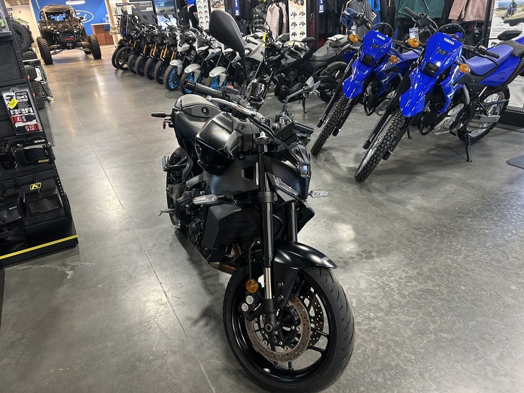 2025 Yamaha MT-09 Matte Raven Black - UY03040-Z
