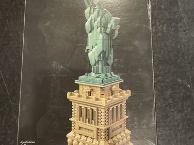 LEGO Architecture 21042 Statue of Liberty New York, USA Building Kit - 1685 Pieces, Ages 16+