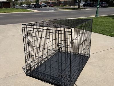 Large 42 inch Black Wire Foldable Dog Crate Pet Kennel with Removable Tray