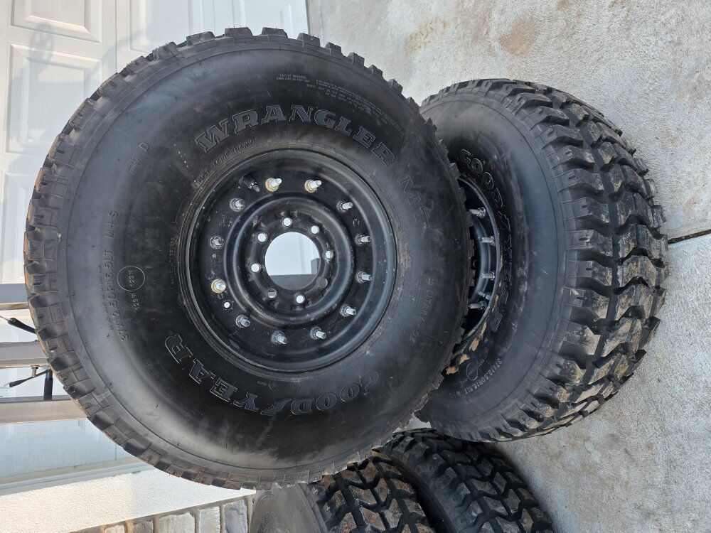 37x12.50 R16.5 H1 Beadlocks