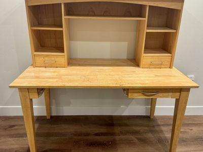 Sturdy Solid Wood Desk With Hutch