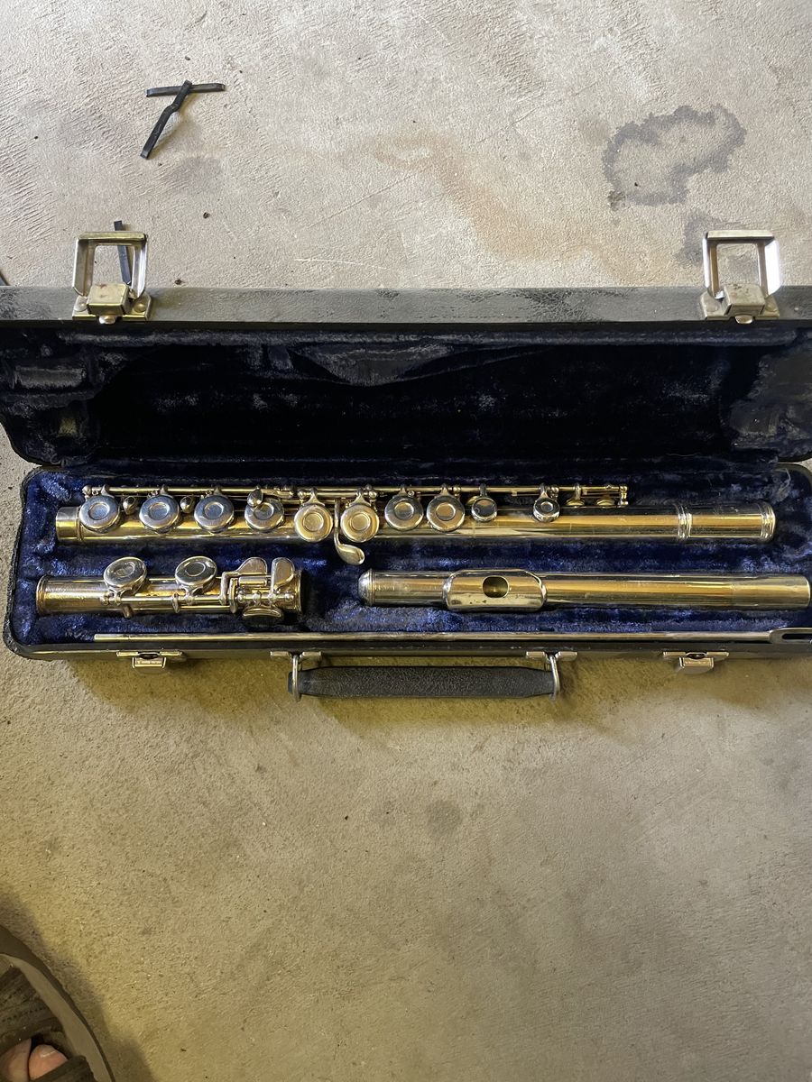 Silver-plated Flute with Hard Carrying Case - Used