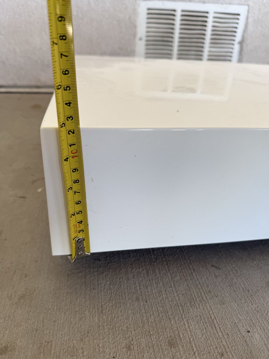 Main image 3