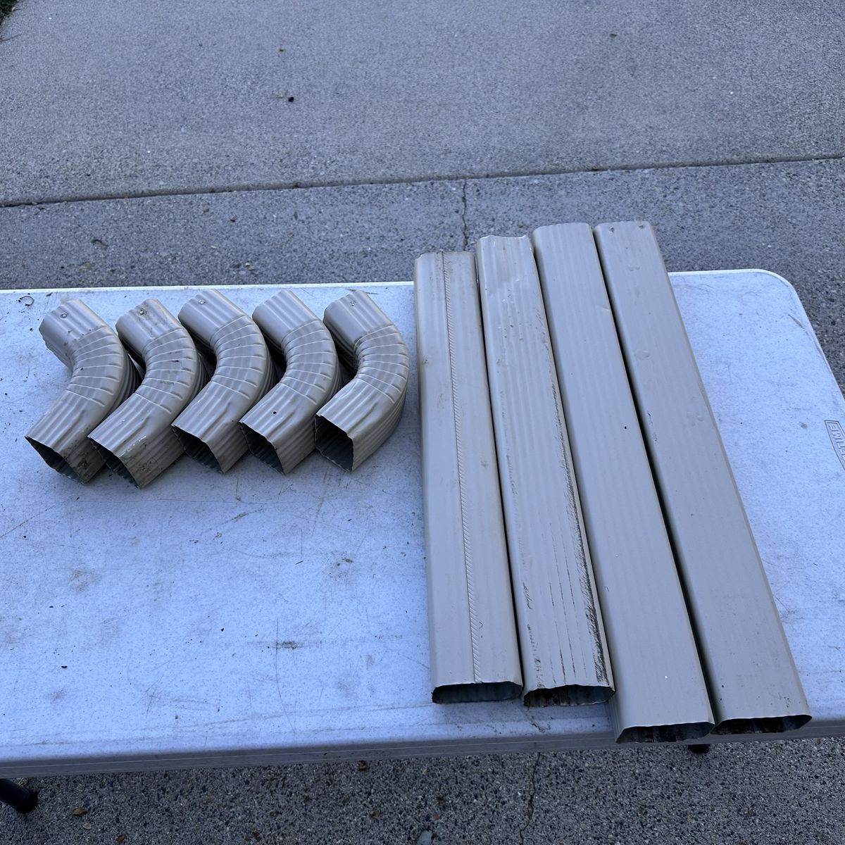 Aluminum Downspout with B-Elbows