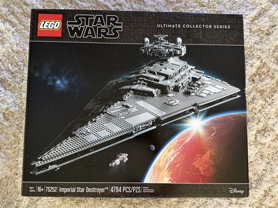 LEGO Star Wars Imperial Star Destroyer 75252