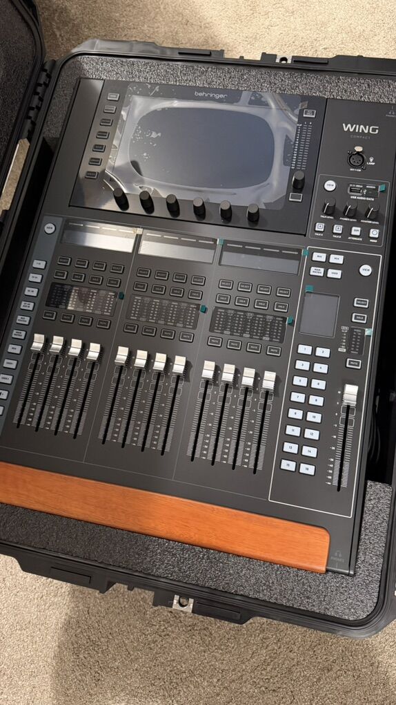 Behringer Wing Compact Digital Mixer