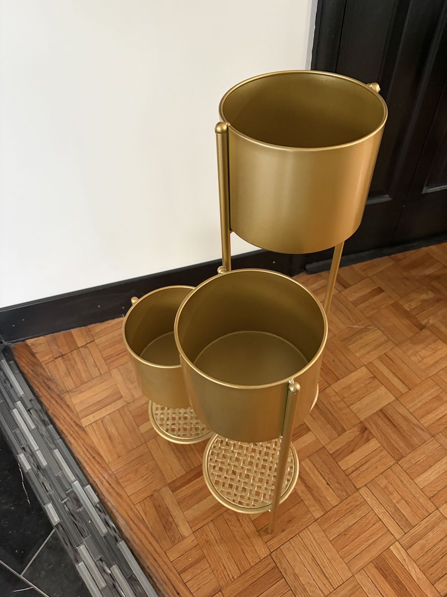 3 tier metal plant stand